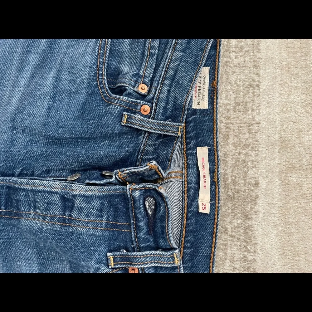 Levi | Ribcage straight - Picture 7 of 9